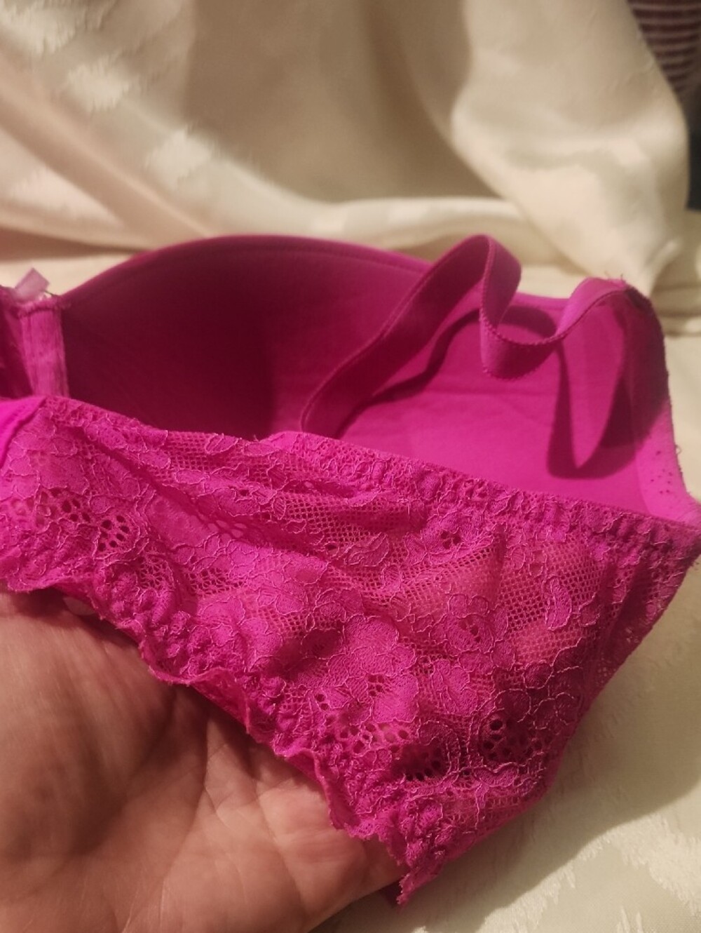 Victoria's Secret Fuchsia Push-Up Bra - Picture 5 of 11